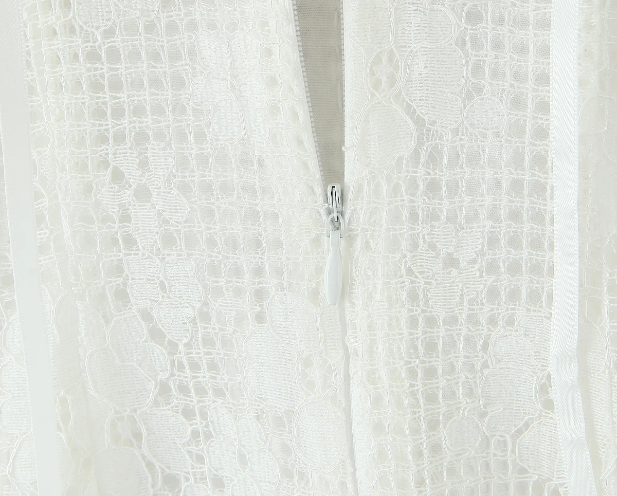 Sexy ricamo bianco scava fuori pizzo fiocco increspato petto fionda mini abito da donna vita bassa impiombato piegato altalena serbatoio abiti