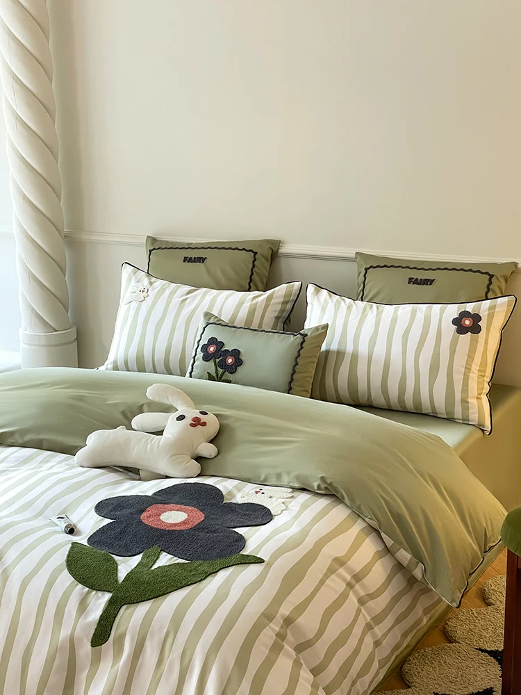 

00S Long Velvet Cotton Four-Piece Bedding Set with Small Rabbit Embroidery Lightweight Warmth Retention Bedding