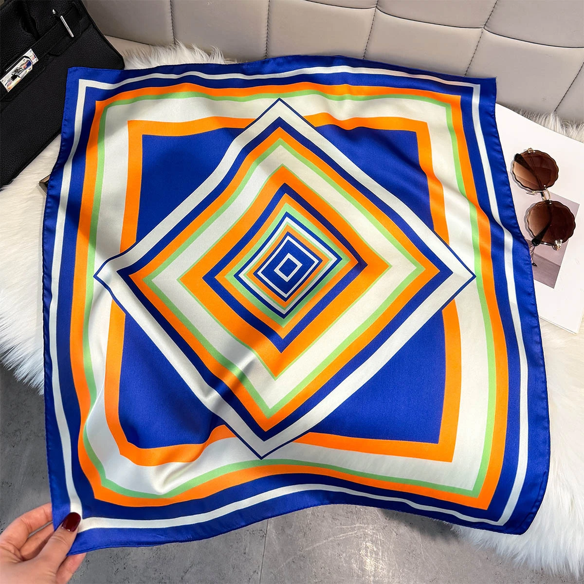 Pañuelo con Diseño Nuevo 2026, - Silk Scarf Square reseña y precio