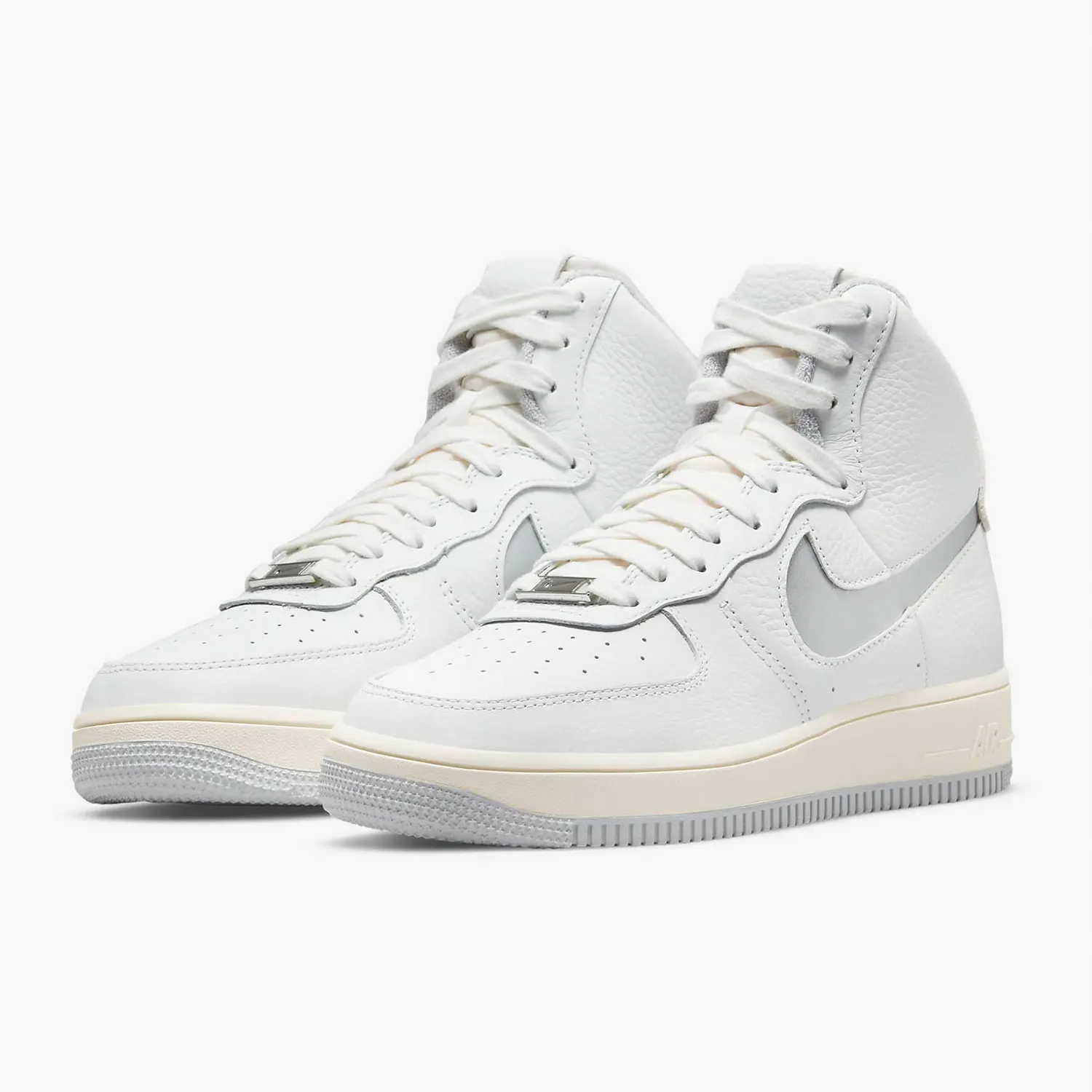 

Оригинальные женские туфли Nike Air Force 1, средние размеры DC3590-101