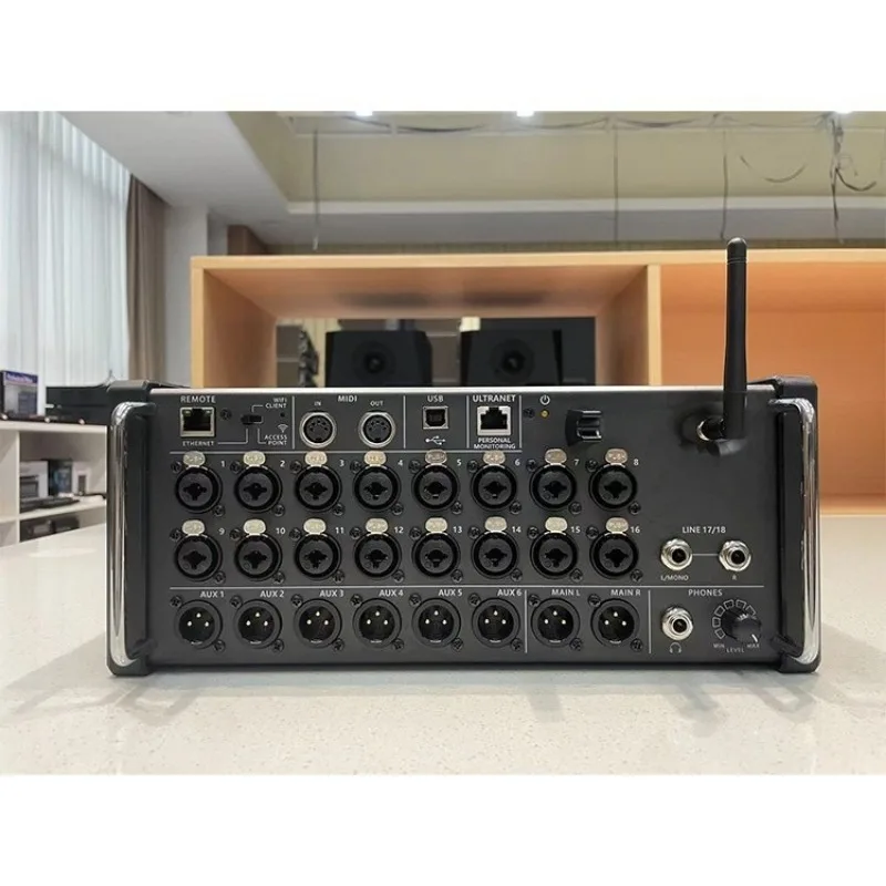 Rack-mounted digital mixer, stage, performance, band, concert 18-way live professional digital tuning