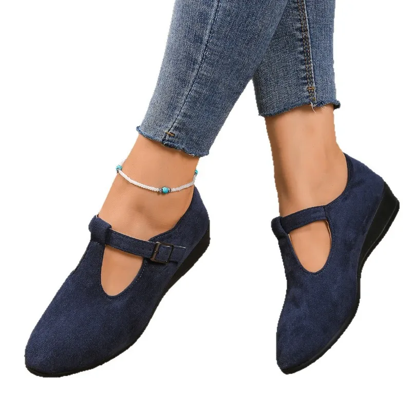 Hot Selleing 36-43 Grote Enkele Schoen Vrouwen Nieuwe Herfst Wees Ondiepe Mond Gesp Helling Hak Bean Schoenen vrouwen Sneakers