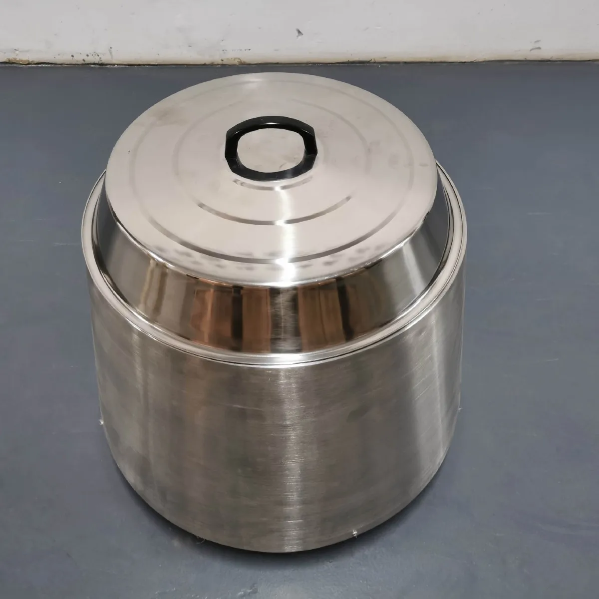 Wood stove Household charcoal stove Indoor heating Rural household Portable outdoor camping Picnic Smokeless wood stove