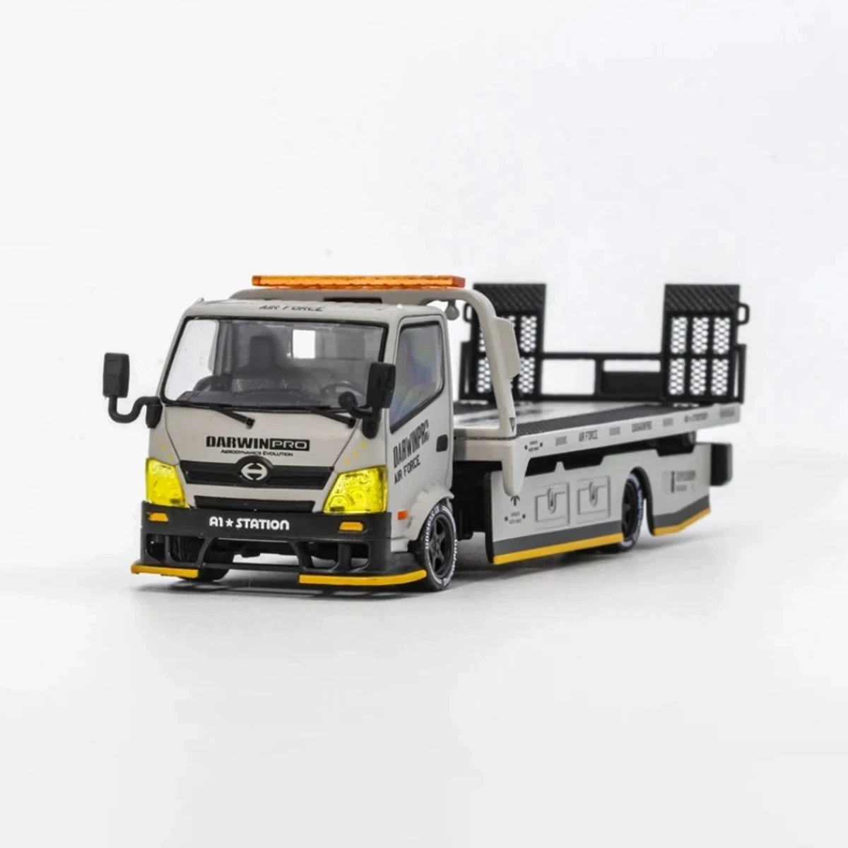 GCD DARWINPRO 1:64 SH00M‑10‑24 HINO 300 DUTRO Flatbed Tow Truck A1 Station Air Force Livery Collectible Model Vehicles Diecast image 2