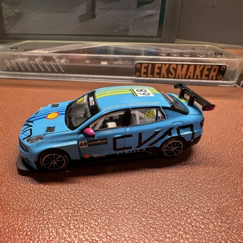 XCARTOYS 1/64 Diecast Car Model Lynk & Co 03TCR 2022 Season Lynk & Co Team Car Number 68 Alloy Vehicle Collectible Toy Gifts
