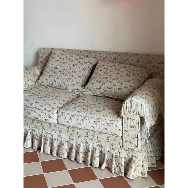 Podwójna sofa w stylu amerykańskim w stylu retro, francuska duszpasterska, kwiatowa sofa z tkaniny, salon z nadrukiem, średniowiecznymi meblami