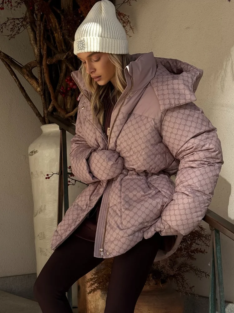 طباعة مقنعين سترة النساء الملابس الاتجاه سستة سترات منتفخة أسفل معاطف القطن تصميم 2025 خمر يندبروف الثلوج