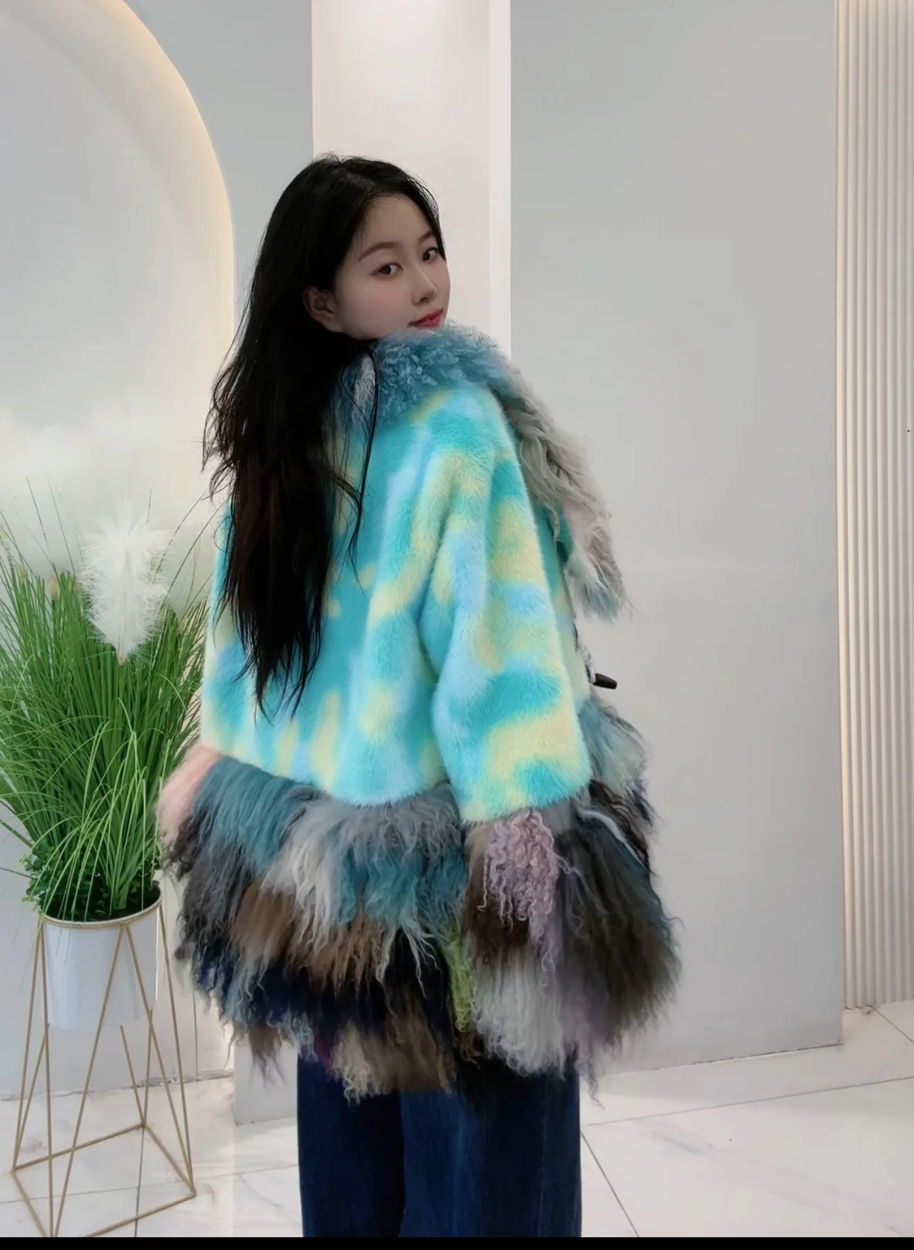 الخريف الشتاء الصباغة قوس قزح الفراء سترة أنيقة سيدة غير النظامية شرابة منتفخ معطف منتصف طويلة فضفاضة طويلة الأكمام فو الفراء معطف #2