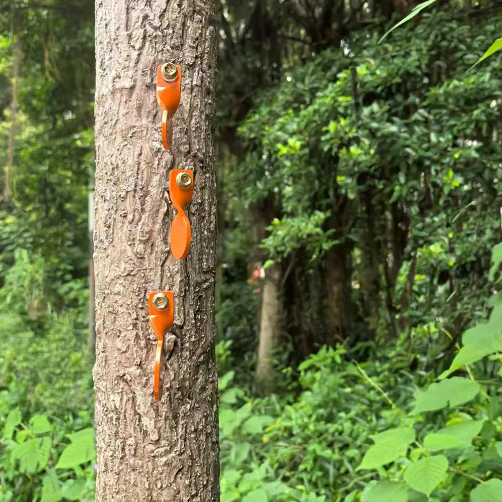 直径4cm、3cm、2.5cmの3つの金属製の木型射撃練習用ターゲットのセットです。