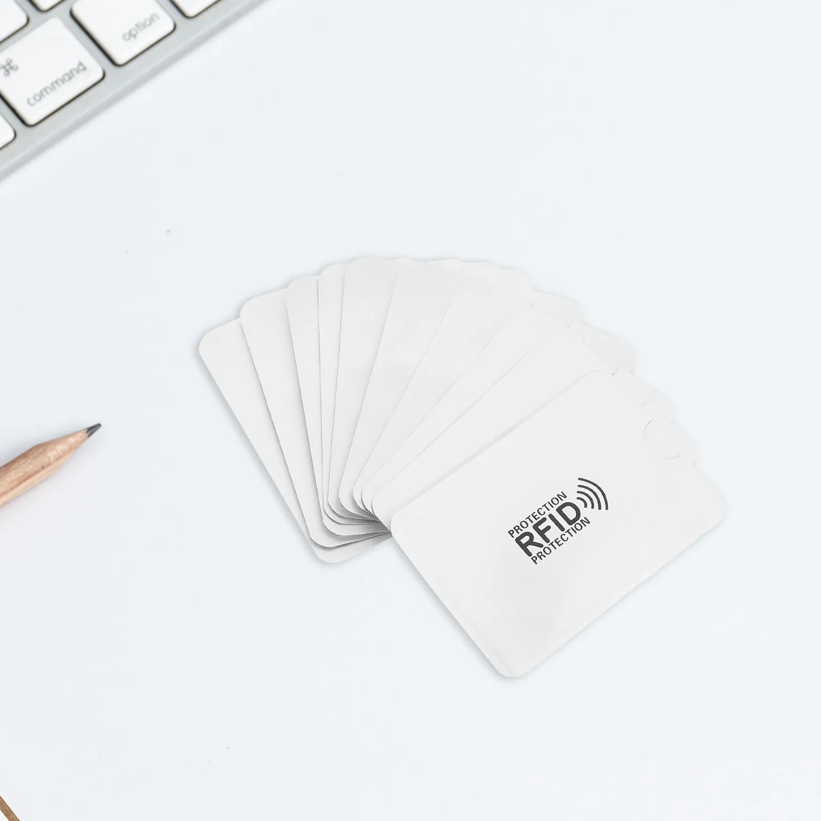 10-pecas-protetor-de-cartao-rfid-em-aluminio-prateado-95x63mm-previne-dados-magneticos-apagados-e-vazamento-de-dados-para-cartoes-de-credito-e-identidade