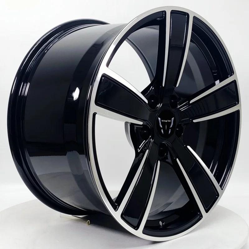 Factory Direct Sales Customizable Forged Aluminium Alloy Passenger Wheel Hubs Various Sizes with Glossy Black with Machined Edge