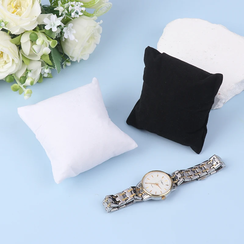 1Pc Velvet Bracelet Pillows Watch Pillow Bangle Bracelet Cushions Wrist Chain Pillows For Jewelry Displays