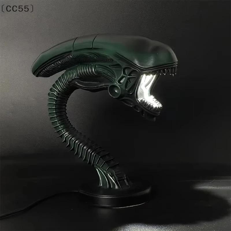 Alien Xenomorph Figuur Bureaulamp - Resin Horrorfilm Beeldje, Slaapkamer & Huisdecoratie Nachtlampje voor Sci-Fi Fans
