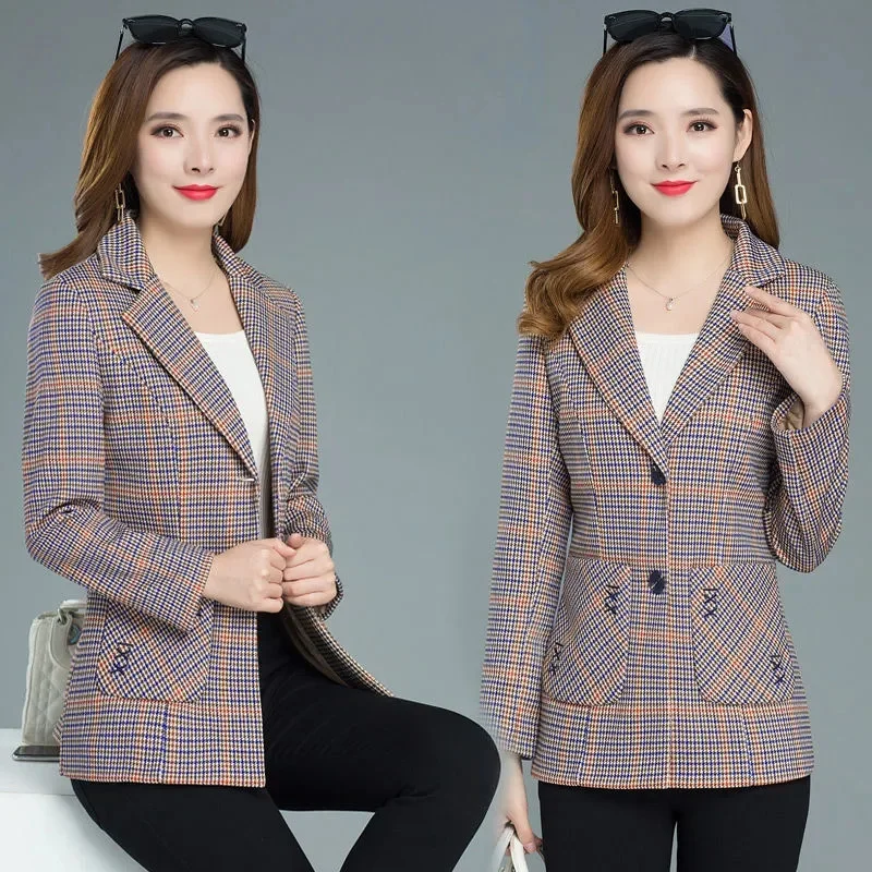 

Ladies Long Sleeve Spring Casual Blazer 2023 New Fashion Plaid Suits Middle aged Women Blazer Coats Female Jacket Outerwear 5XL