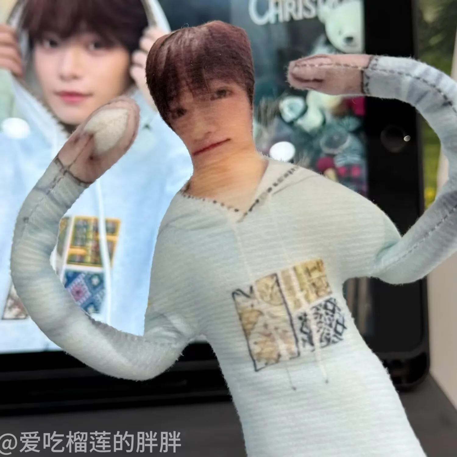 「リバースラブ「ジユ」」抽象的なマウス型ドライペリフェラルドール、ワイヤーフレーム付き、成形可能、白い縁なし、面白いおもちゃ。