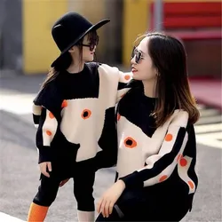 2022 New Mother Daughter Sweaters for Family Warm Matching Clothing Autumn Adult Kids Mommy and Me Cartoon Rabbit Tops Pullover