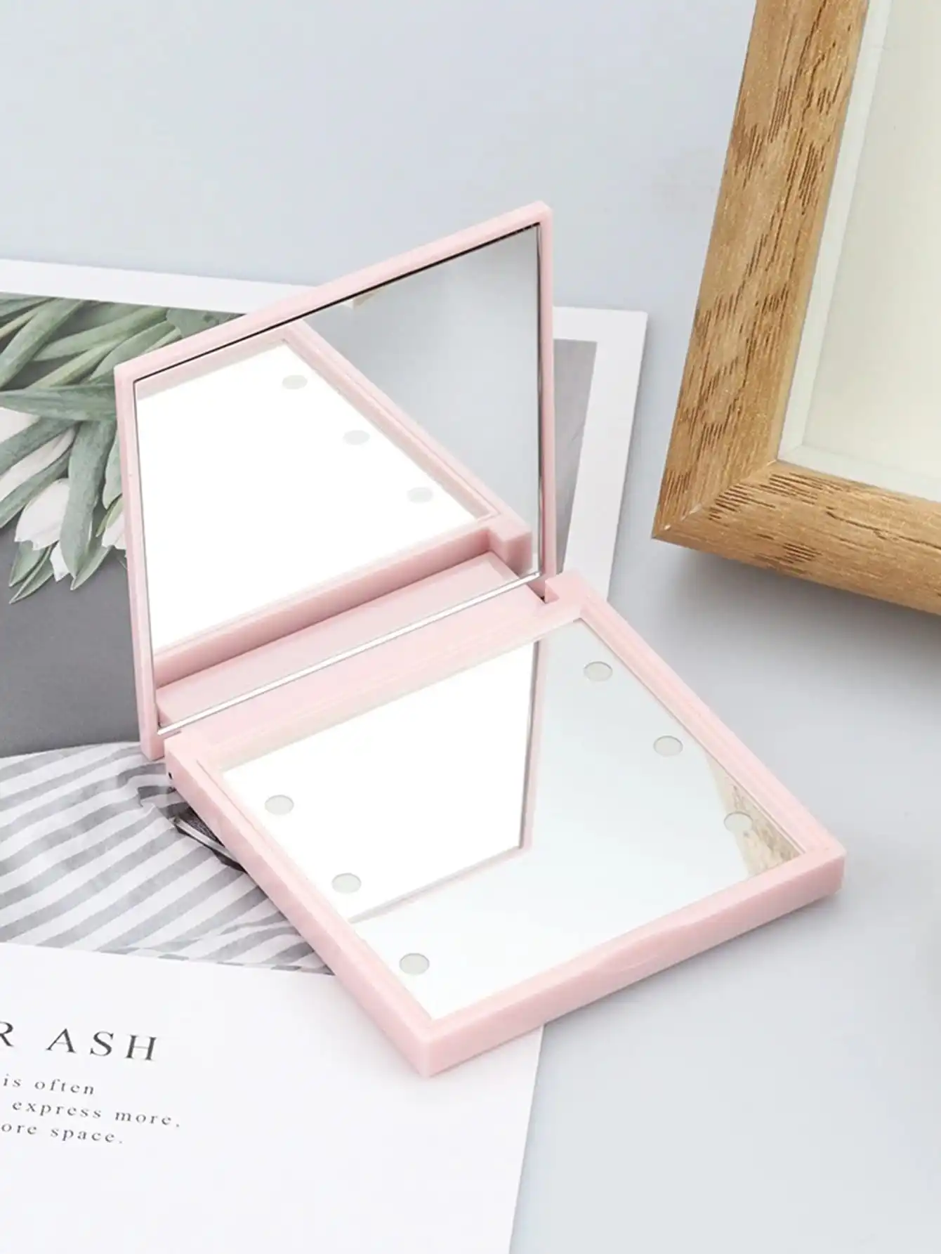 1Pc Small Gift Makeup Mirror With Light Portable Mirror Pocket Folding Mirror Double-Sided Small Gift Mirror Does Not Include Ba