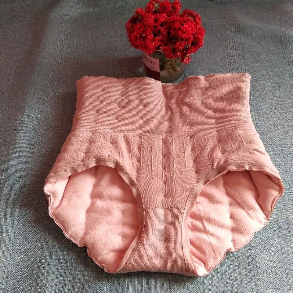 Majtki damskie z mieszanki bawełny z wysokim stanem, modelujące sylwetkę, wyszczuplające brzuch, powiększające pośladki.