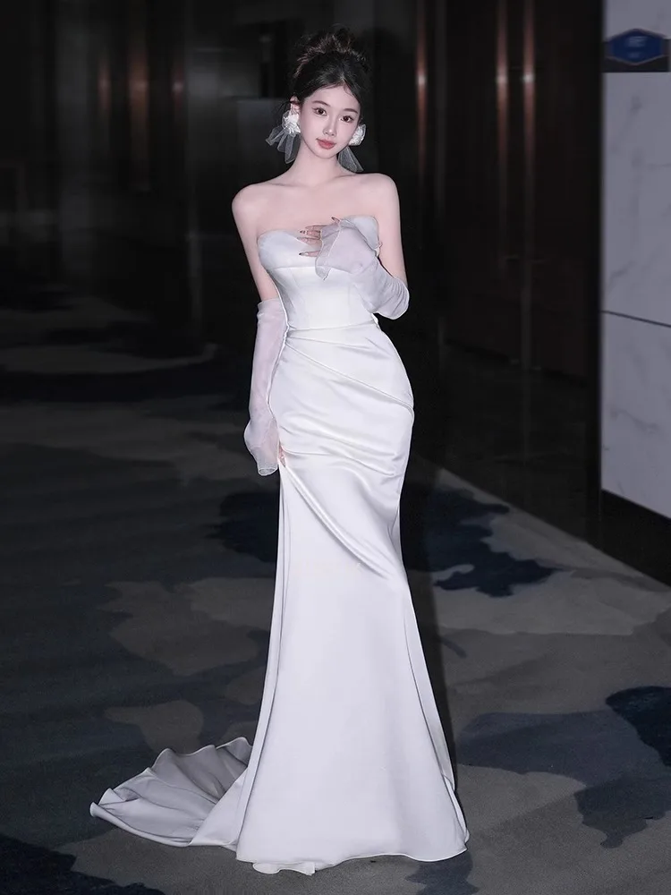 فساتين زفاف طويلة حورية البحر من الساتان للنساء بدون حمالات بطول الأرض فستان زفاف خفيف فاخر فساتين حفلات الزفاف حسب الطلب