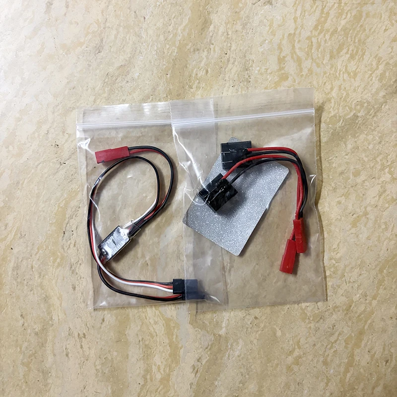 Mini Smoke Generator Switch Controller Smoke Oil Model Smoke Puller for 1/18 1/10 RC Crawler Car Traxxas 1/14 Tamiya RC Truck