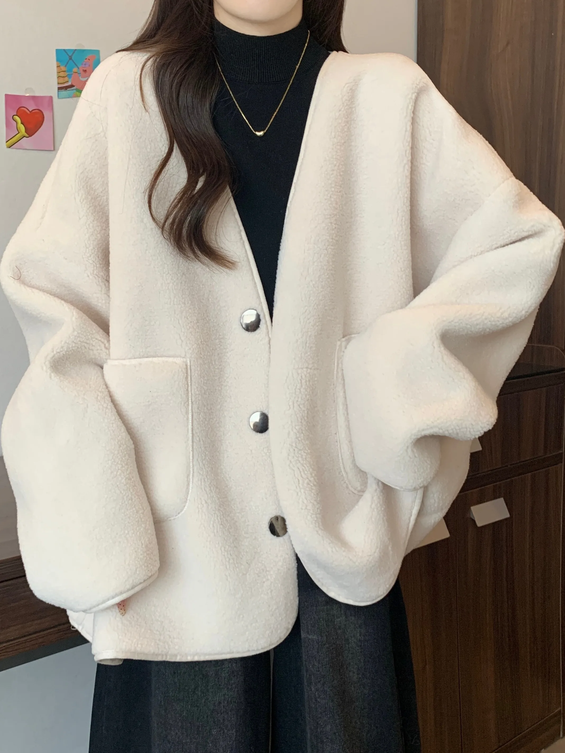 

Lamb Fur Jacket Women's plus Size Loose Thickened Winter Outerwear Korean Style Long Sleeve V-Neck Button Detailing Color