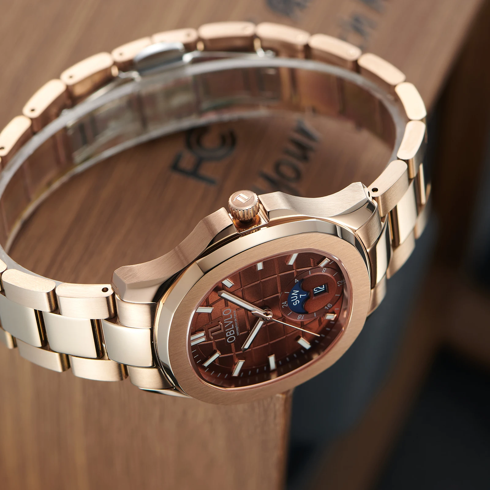 OBLVLO تريند روز الذهب البني الهاتفي Moonphase الميكانيكية ساعات أوتوماتيكية للرجال سوار الصلب مقاوم للماء ساعة رياضية FM-SL-DD