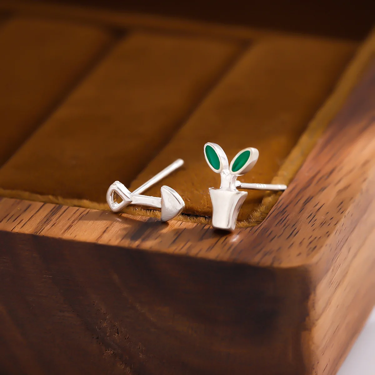 New Arrival Fashion Fresh Literary Creative 925 Sterling Silver Jewelry Flower Pot Shovel Blue Leaf Stud Earrings  E006