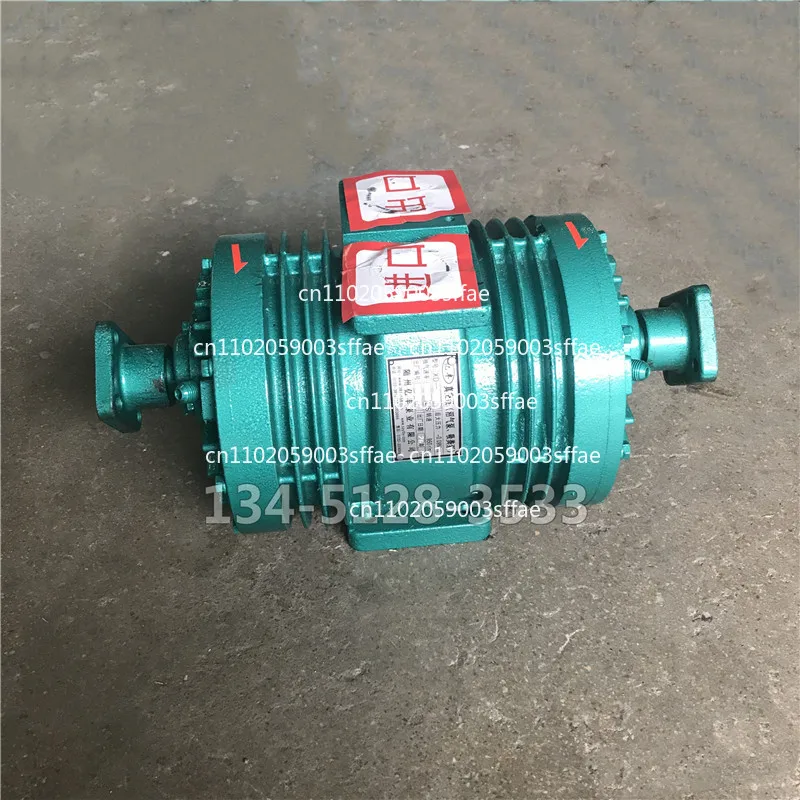 

Suizhou Yifeng original factory 300/420 Sewage suction truck accessories XD-240 vacuum pump 5 tons of manure pumping