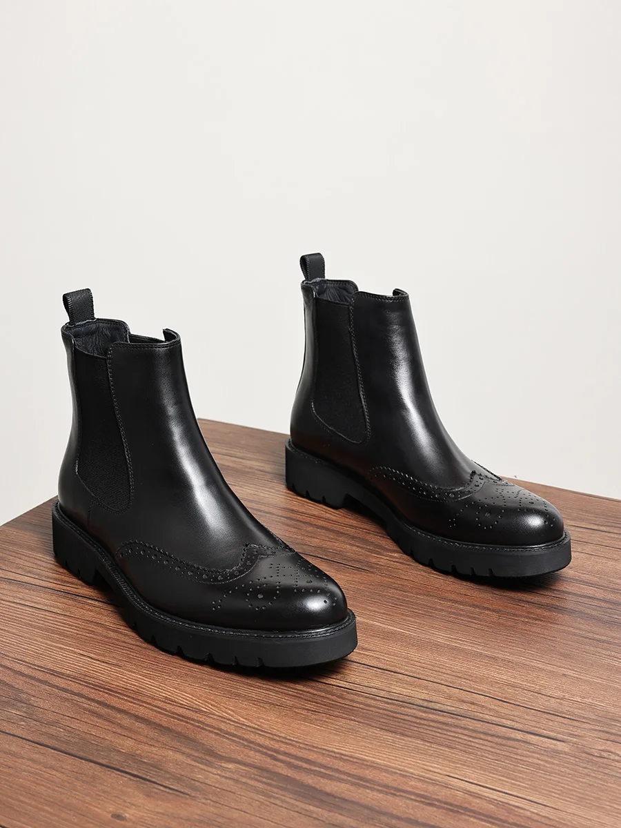 

New 2025 Layered Cowhide Floral Carving Ultra-Light High-Top Chelsea Boots Briti Sle Youth Warm Thi Bot Rubber Sole