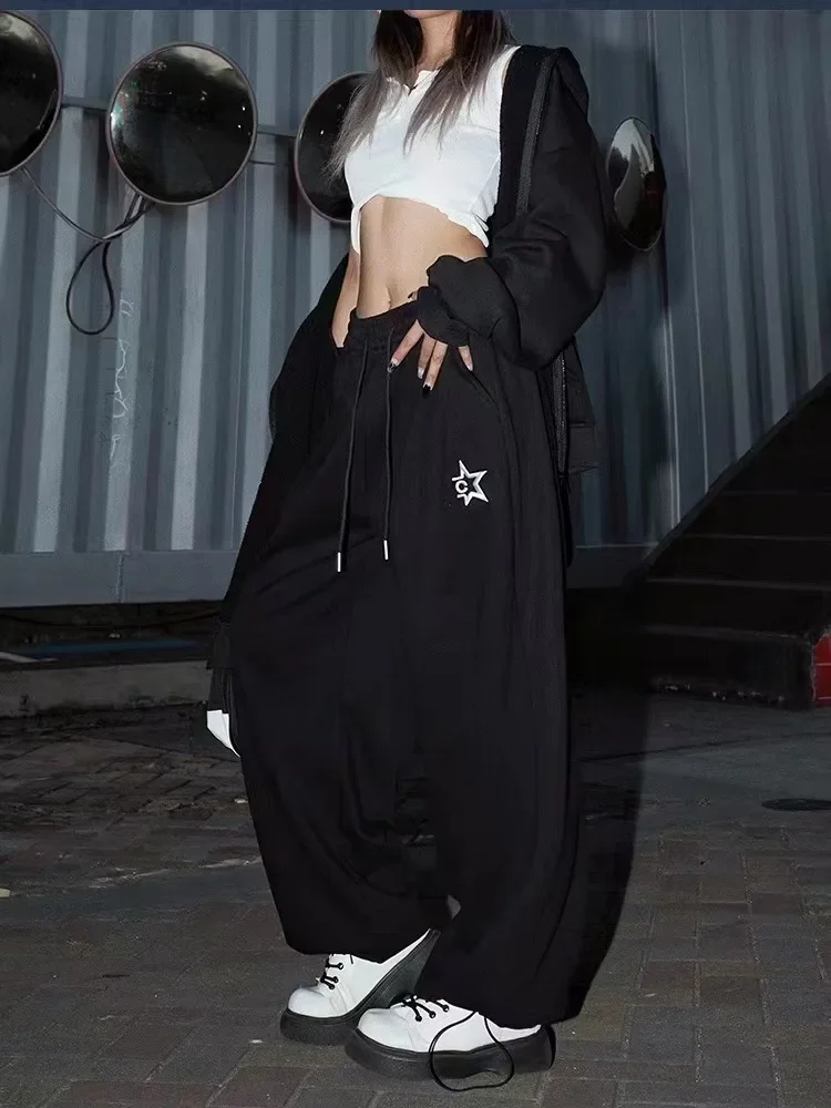 Sommerlicher Verkaufsschlager: Gothic-Buchstaben-Print Weite Gerade Hose, Unisex Elastischer Kordelzug Hip-Hop Übergroße Lange Sweathose – Detail 6