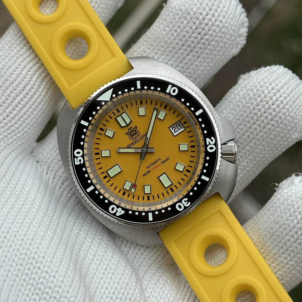 STEELDIVE SD1974 43.8mm カラフルなダイヤル ブラック セラミック 