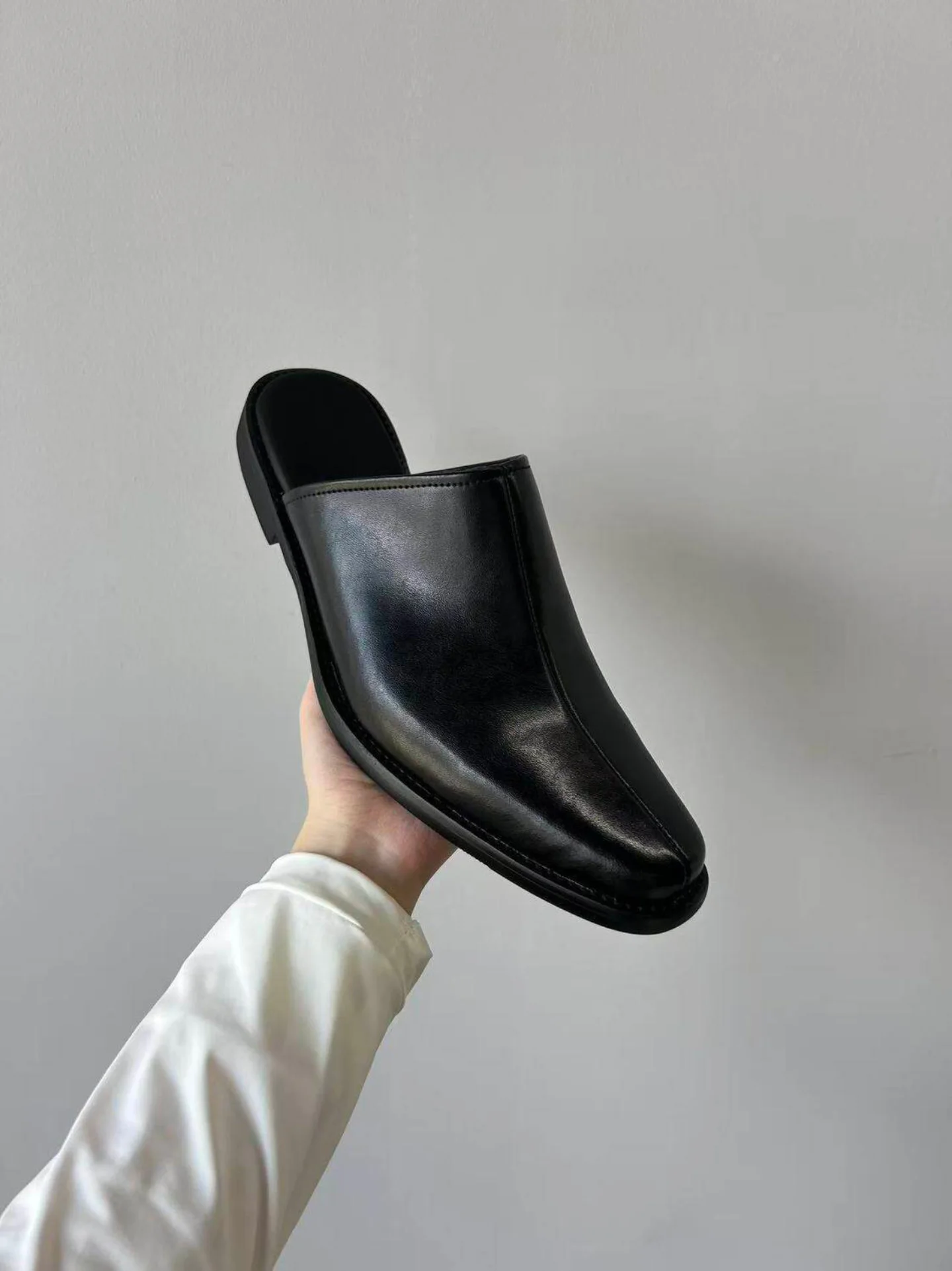 men's-pointed-toe-slip-on-mules-half-slippers-breathable-casual-leather-slippers-black-high-end-sensation-outdoor-wear