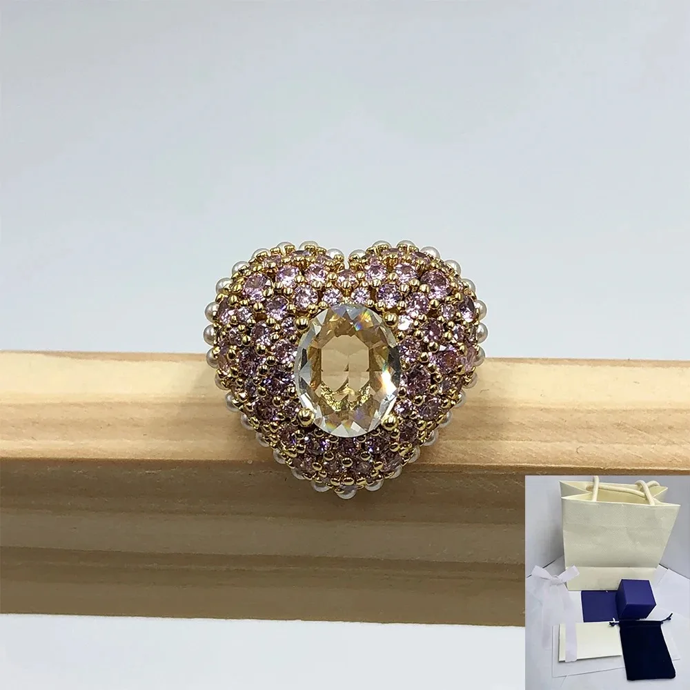 แหวนอิดิลเลียรุ่นใหม่ปี 2024 แหวนส่วนตัวทรงแปดเหลี่ยมประดับคริสตัลเลียนแบบมุกสีชมพูรูปหัวใจ ดีไซน์โรแมนติกสำหรับผู้หญิง เหมาะเป็นของขวัญ