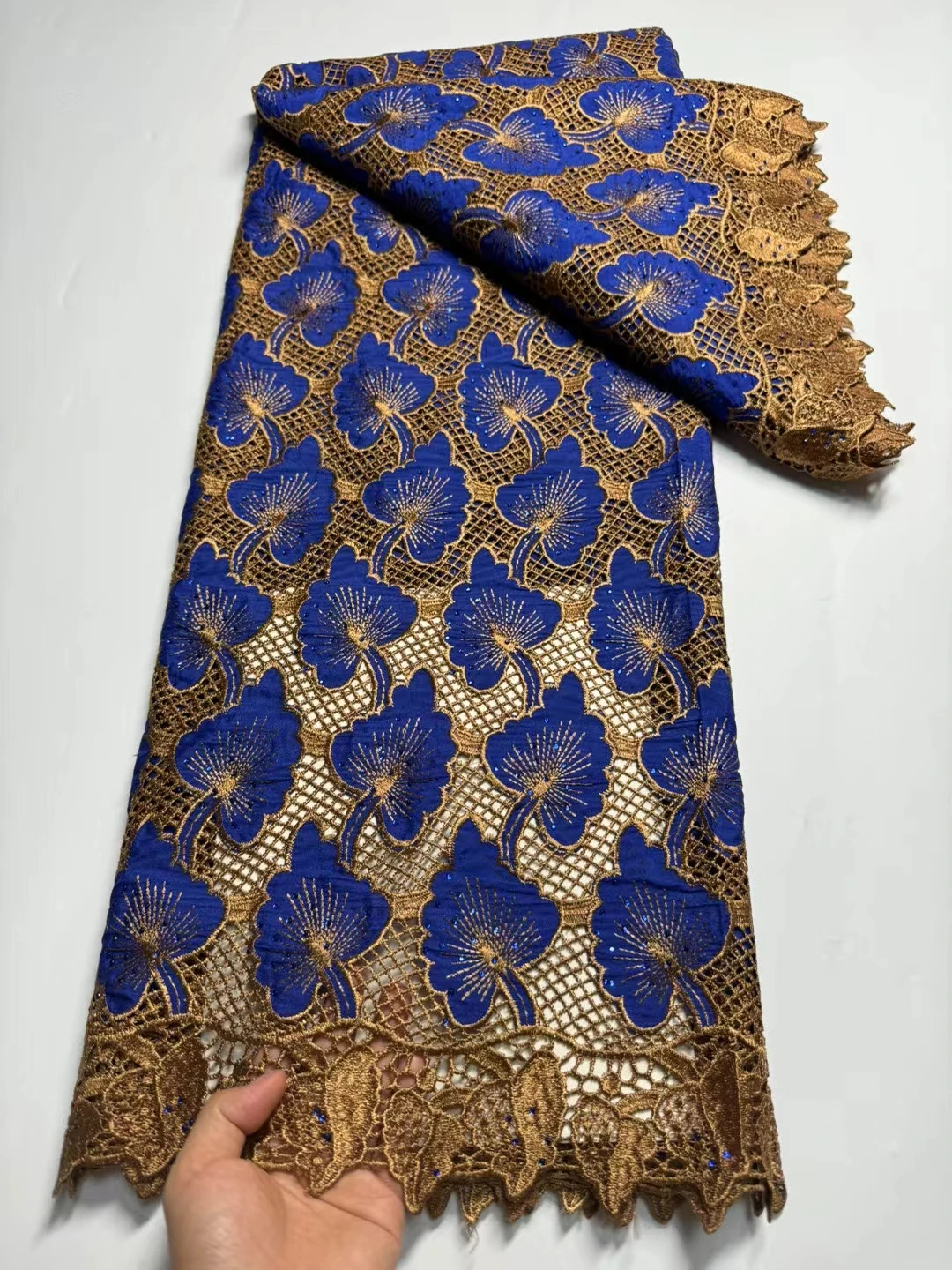 

Новинка 2024 г., высококачественное швейцарское кружево с вышивкой лазером из очень хлопка, ткань с камнями для детской вечерней одежды NN1598_Z