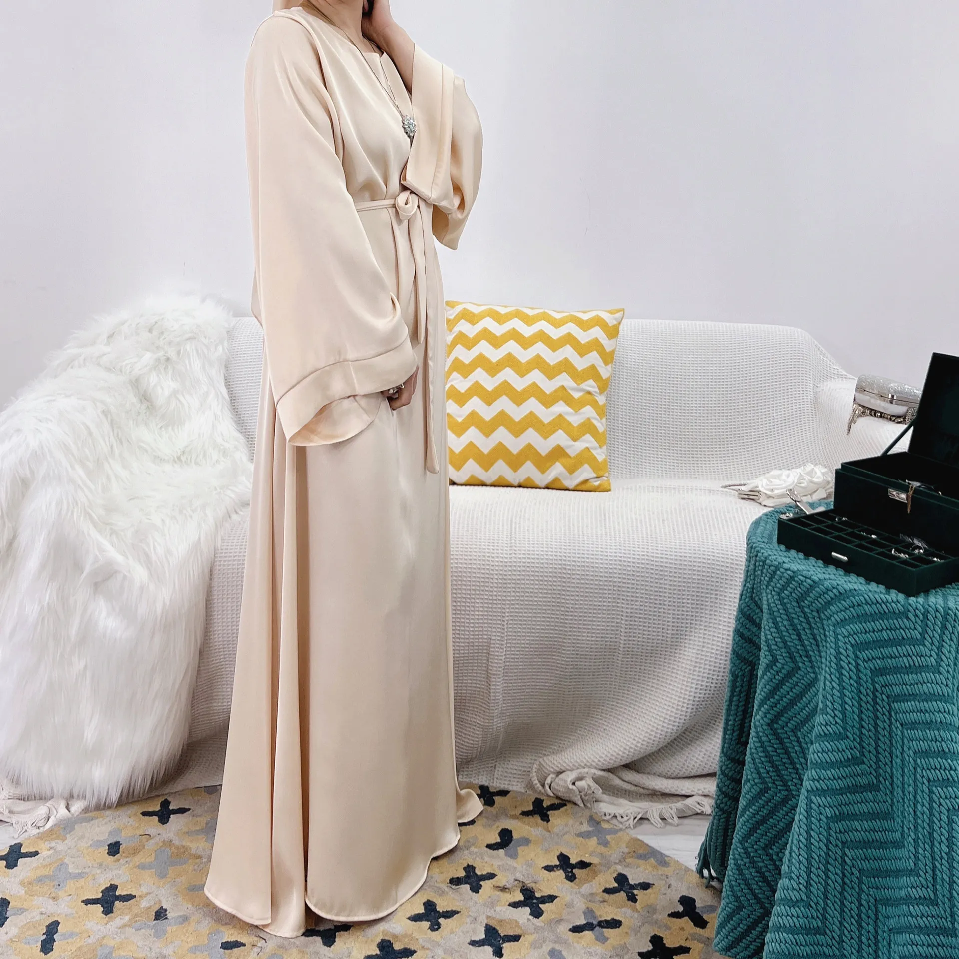 Regular-Fit Plain Stain Dubai Abaya Muslim Long Women Dress Modest Islamic Clothing Hijabi Robe-Long Wide Sleeves, Side Pockets