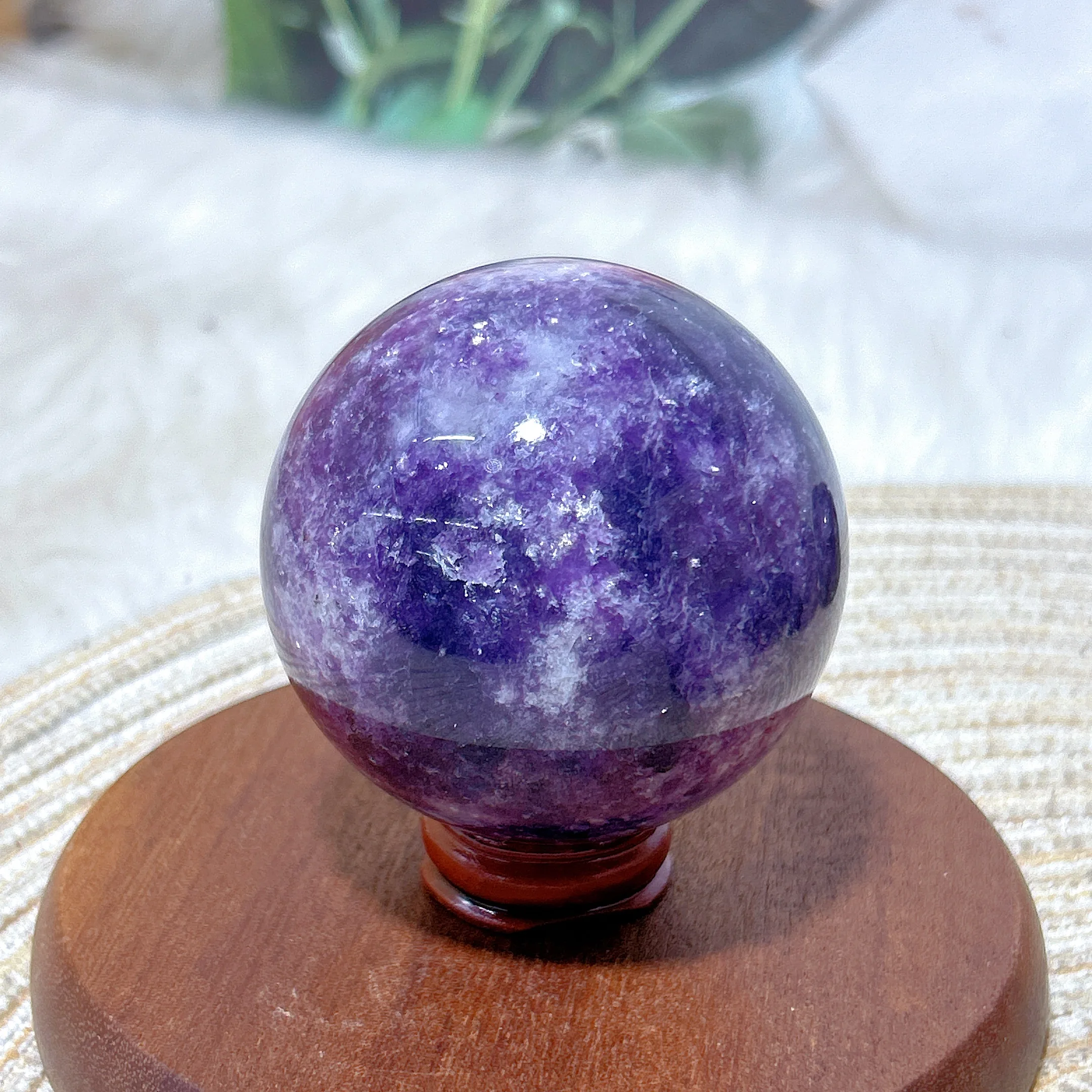High Quality Natural Crystal Flashy Lepidolite Sphere Polished Ball Gemstones Healing Energy Home Decorations Room Decor Gift