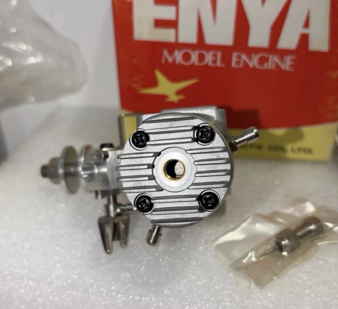 Rare ENYA 15-IV Water-Cooled RC Glow Engine - Vintage Japanese 2.5cc Nitro Motor in Box - Collectible Marine/Plane Engine - view 4