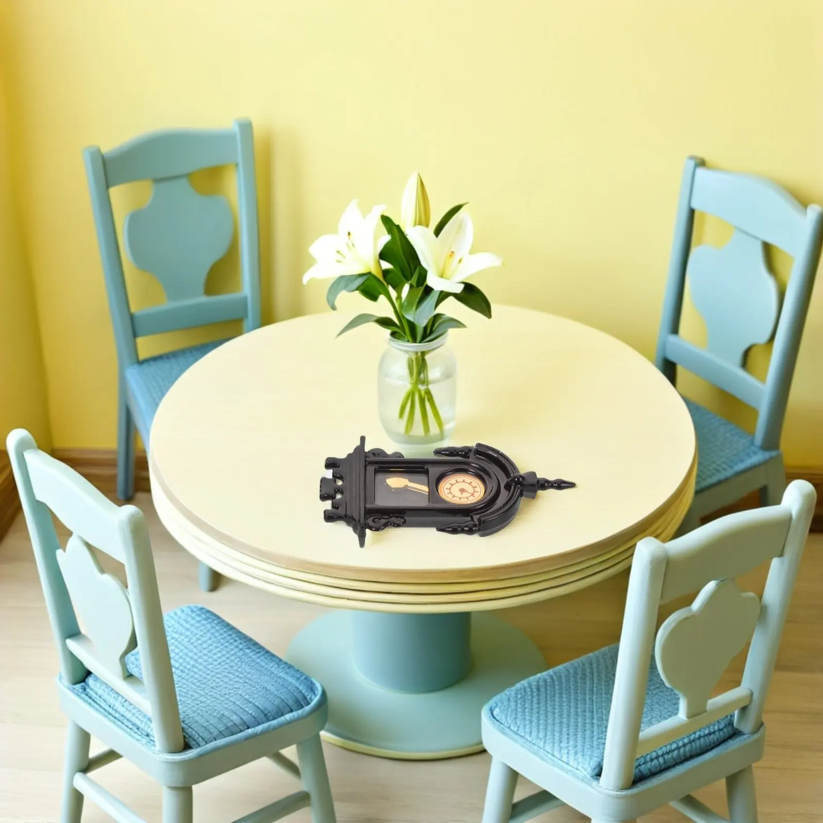 

2Pcs Miniature Retro Wall Clock Movable Hands Vintage Style for Dollhouse Living Room Bedroom Kitchen Accessories