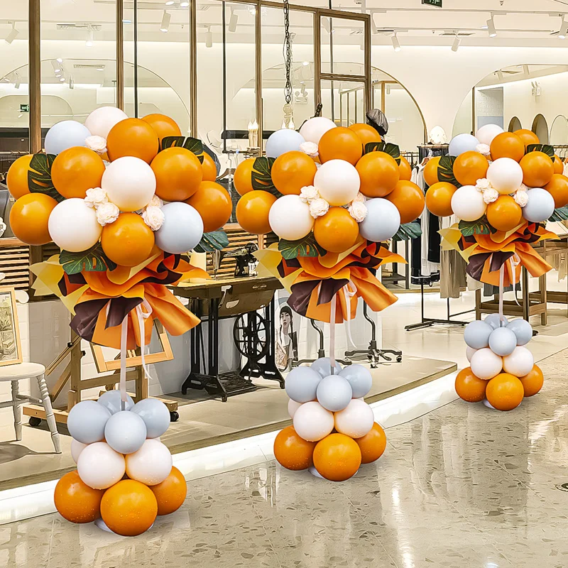 Opening atmosphere decoration, shopping mall store entrance, anniversary celebration event scene atmosphere