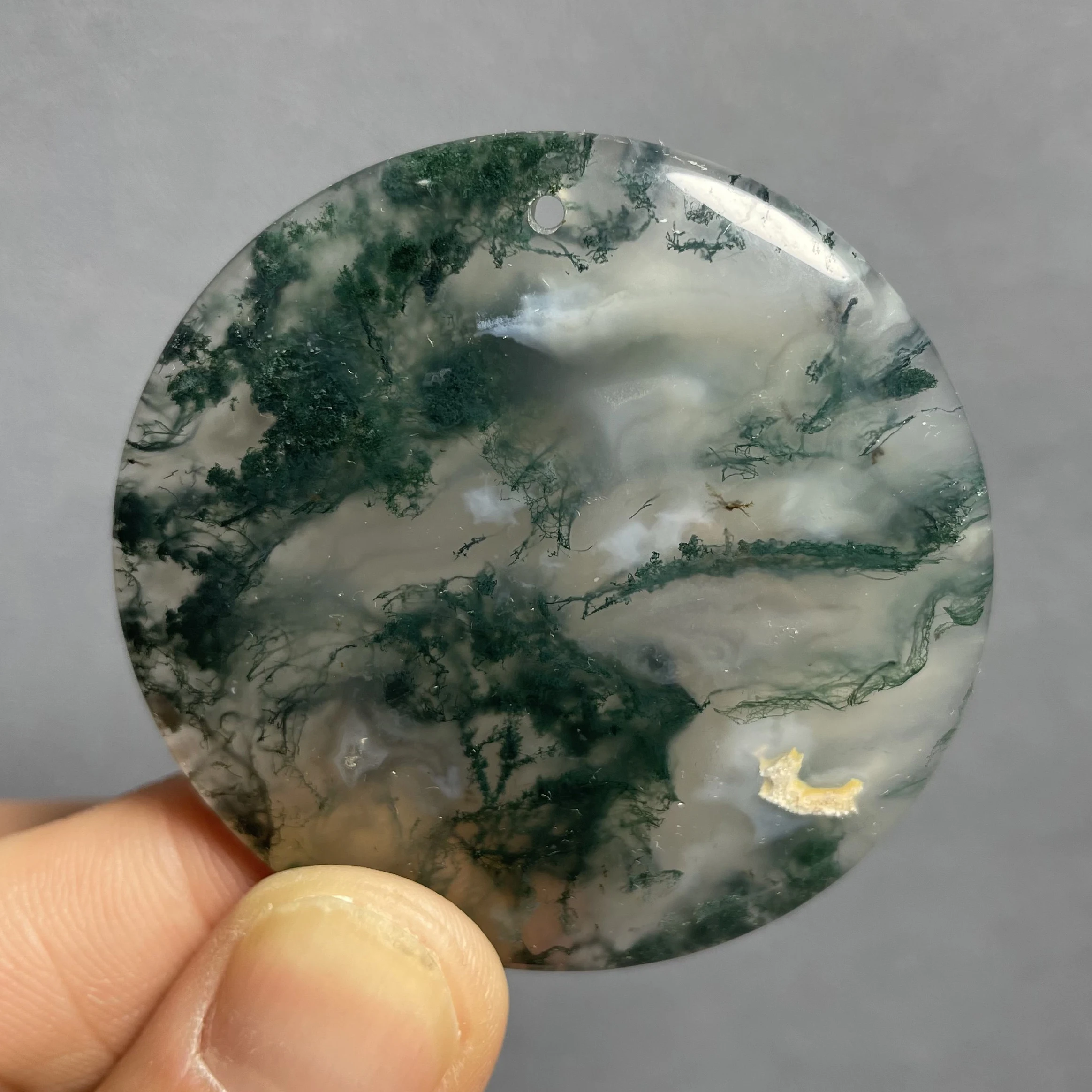 Natural Agate Pendant Polished Quartz Stone Rock Decoration Healing Crystal Jewelry for Home Decor And Personal Use