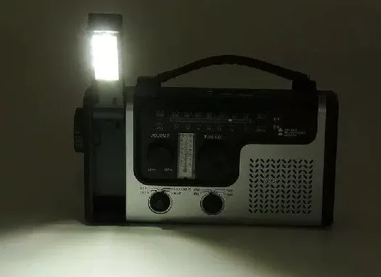 Hot-selling disaster prevention emergency radio | Portable Solar Hand Crank Radio with LED Reading Light