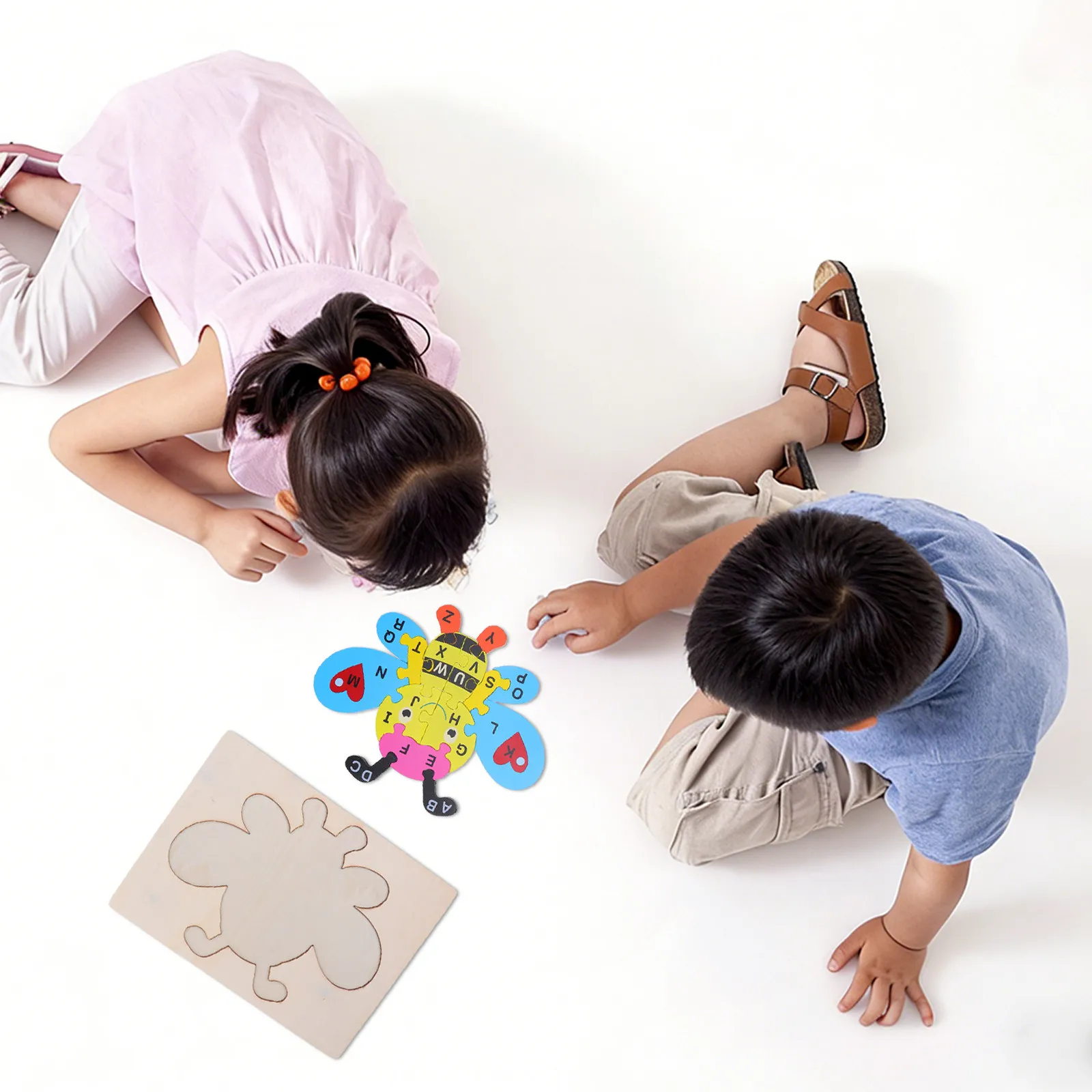 

Набор деревянных пазлов-алфавитов в форме пчелы Монтессори, развивающая игра для раннего обучения детей буквам алфавита