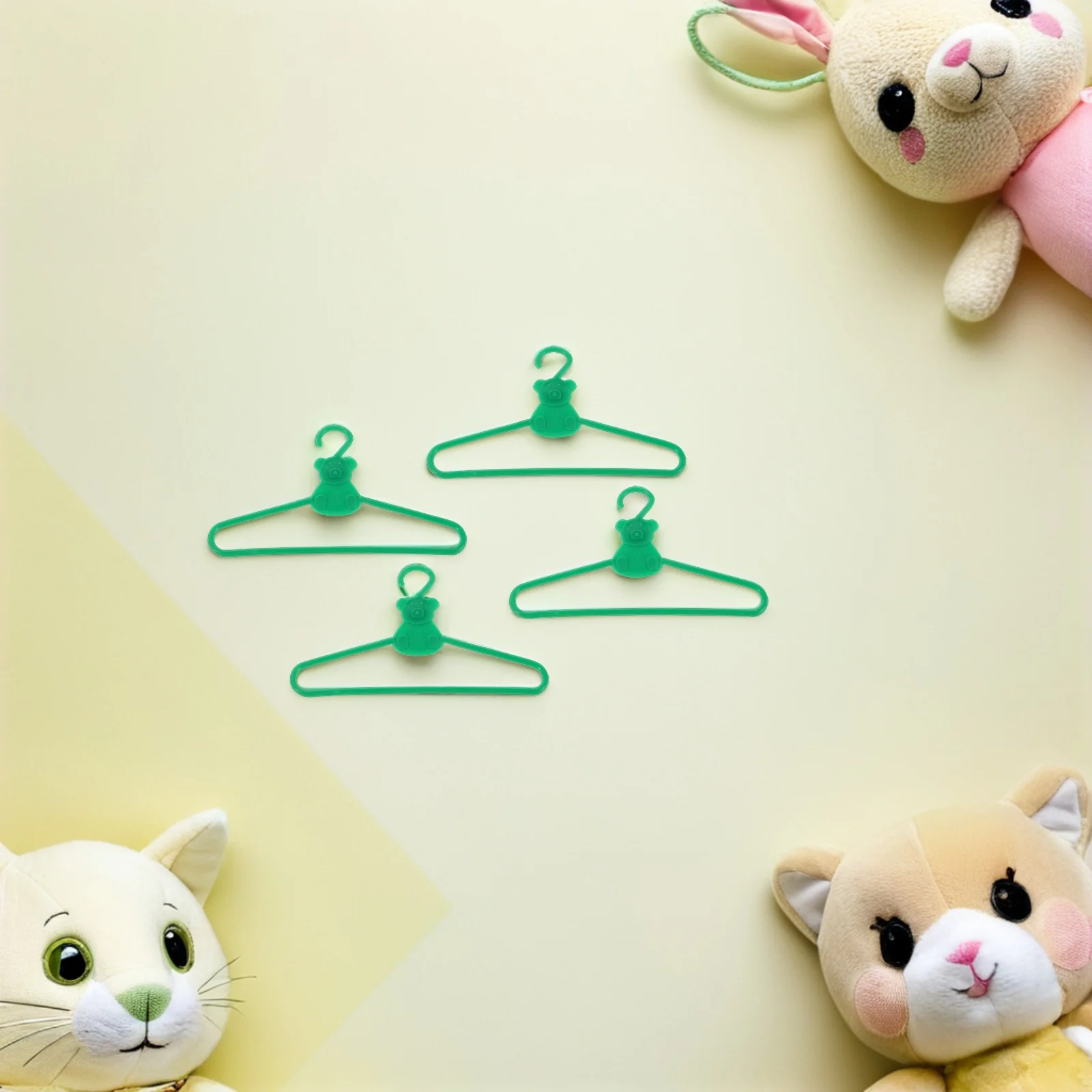 100 Stuks Miniatuur Kleerhangers Plastic Mini Garderobe Accessoires voor Jurk Rokken Jassen Kleding Organizer Houder 3.54x2.04