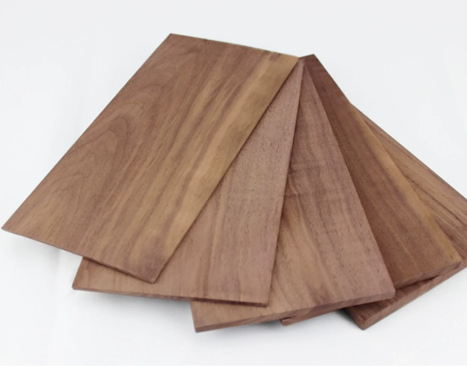 Length:200mm Width:100mm 5pcs FAS grade North American black walnut wood veneer Other sizes can be customized