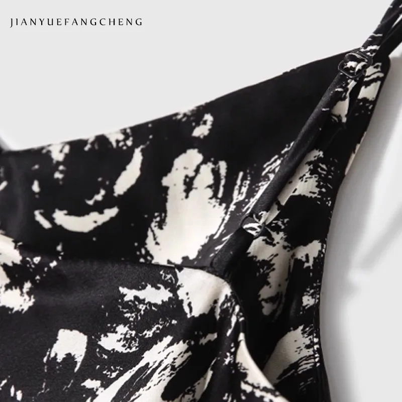 ผู้หญิงฤดูร้อนดอกไม้สีดําพิมพ์ Camisole ชุดเอวสูง A-Line Elegant Bodycon Casual Vintage ชุดอย่างเป็นทางการ