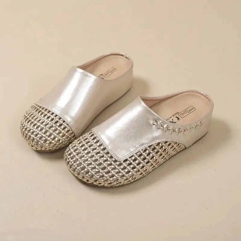 

Новинка лета 2025 года, удобная повседневная и модная женская нескользящая обувь высокого качества с отверстиями Женская Обувь