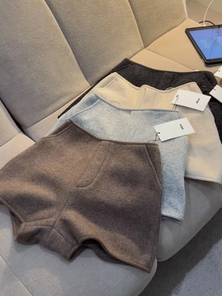 

Корейские утепленные шерстяные шорты-брюки для женщин с высокой талией, повседневные, универсальные, не просвечивающие, модные шорты-брюки.