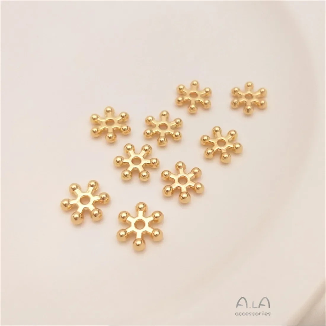 

14K Gold-plated 9mm Large Snowflake Flake Beads Handmade DIY Bracelet Spacer Bracelet Accessories C201