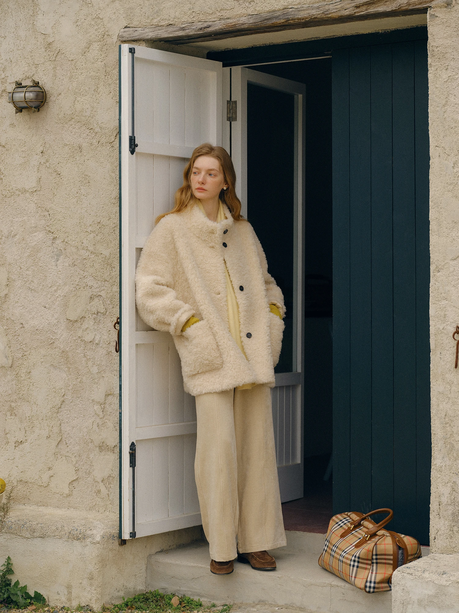 เสื้อโค้ทขนสัตว์ 00% บุขนเฟลซ ทรงหลวมสไตล์ฝรั่งเศส สำหรับสุภาพสตรี อุ่นสบายทั้งด้านในและด้านนอก ให้ความรู้สึกเหมือนกำมะหยี่ ปิดด้วยกระดุม