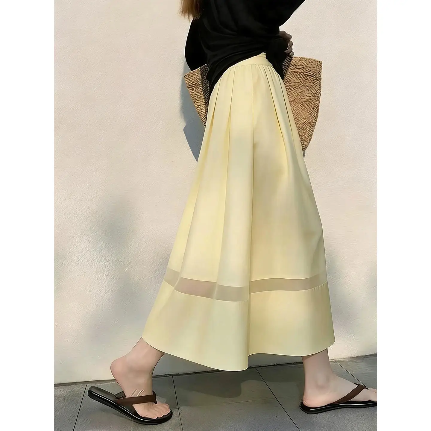 Elegant Yellow Halter Neck  Dress Women's Fashionable Summer 2026 High Waist Puffy Skirt Unique Beautiful Long Skirt